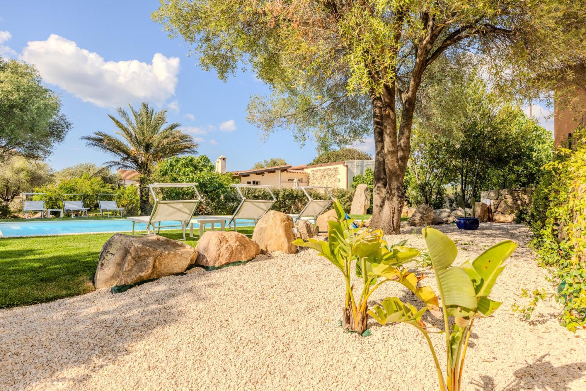 Stazzo San Teodoro La Quercia Piscina Condivisa Apartment Exterior photo